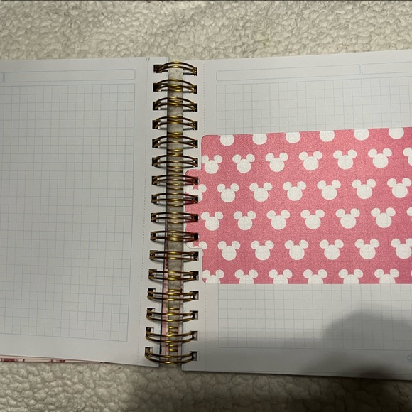 Disney MickeyMinnieMouse Grid Spiral Notebook Hardcover NEW+Disney Post It Notes - Picture 6 of 16